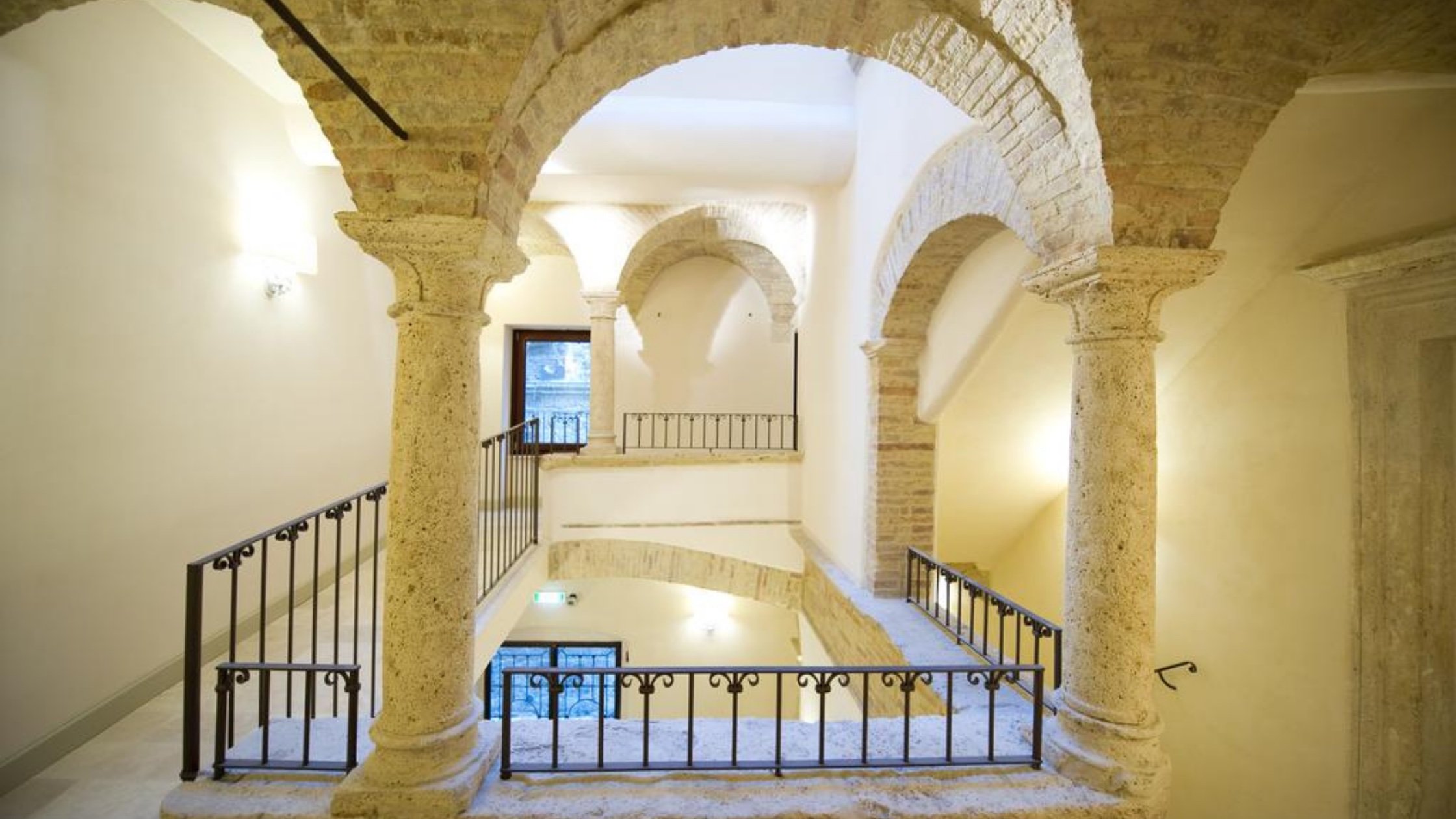 Ascoli Palazzo dei Mercanti